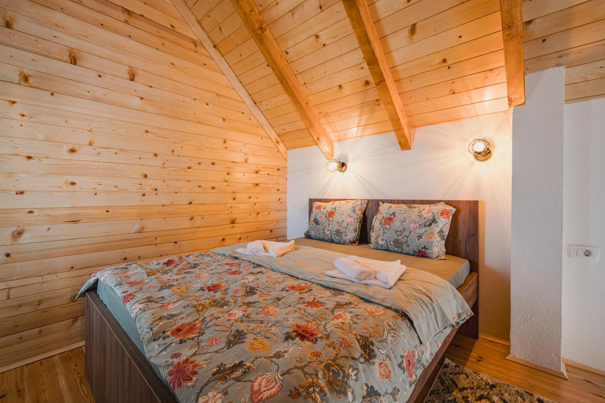 Mountain House Ivanovic Moticki Gaj Eksteriør billede