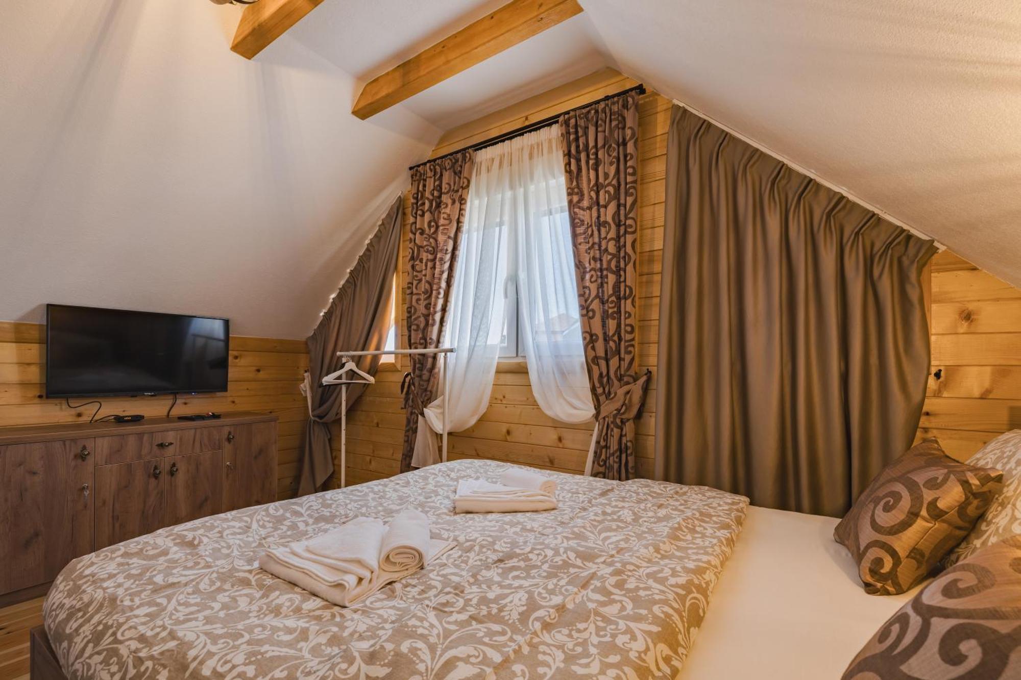 Mountain House Ivanovic Moticki Gaj Eksteriør billede